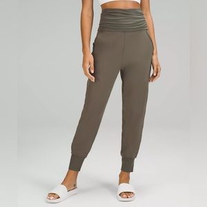 lululemon Align Super-High-Rise Ribbed-Waist Jogger Full Length in Carob Brown